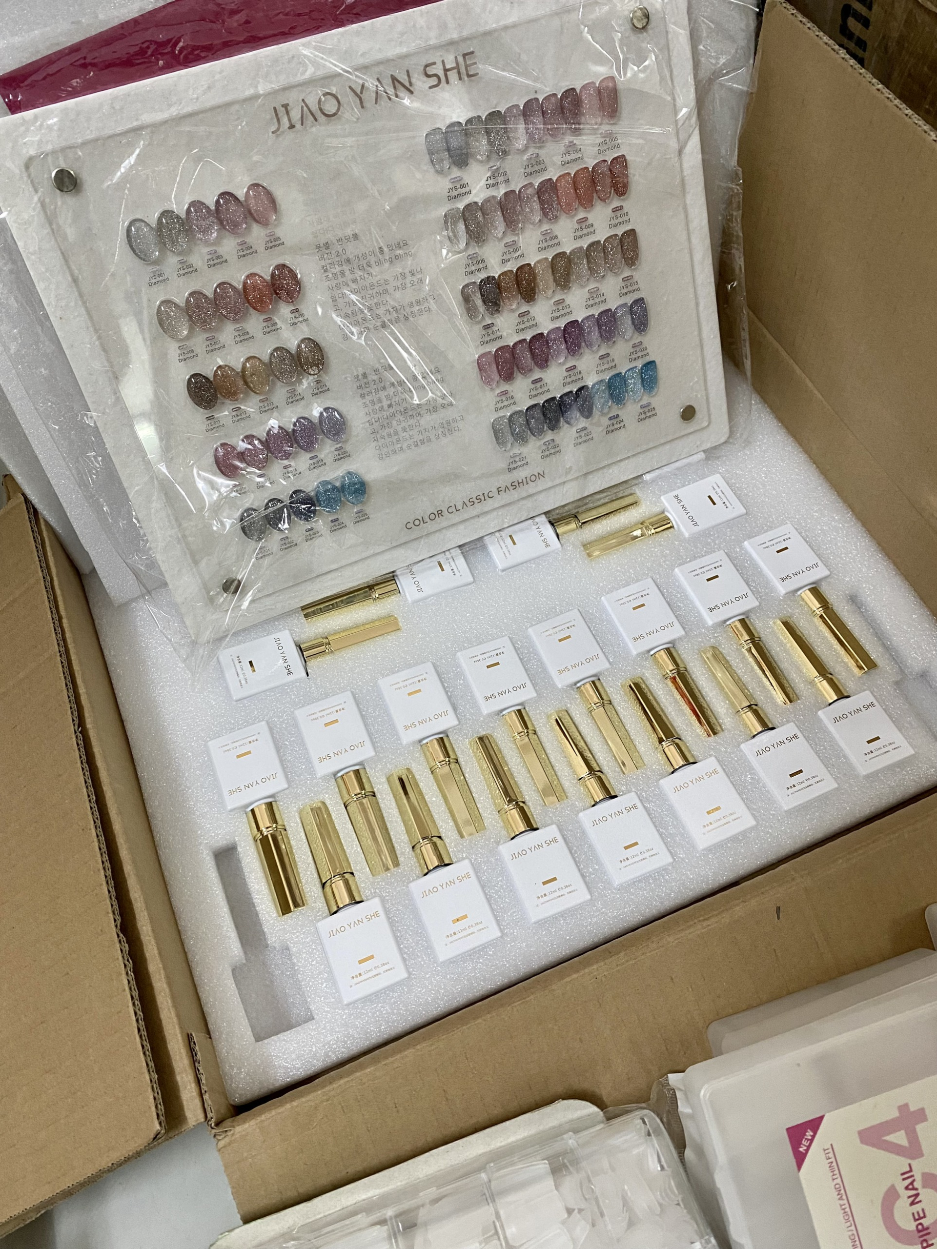 gửi phụ kiện nail đi Đài Loan